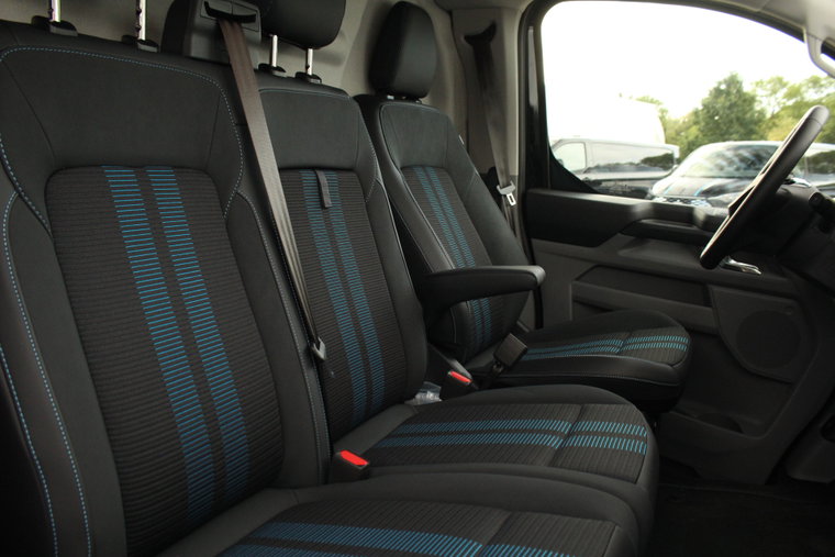Vehicle Image 21