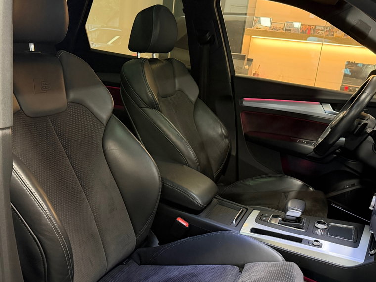 Vehicle Image 38