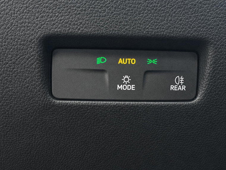 Vehicle Image 38
