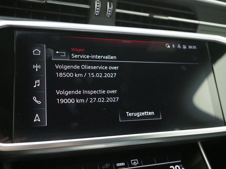 Vehicle Image 32