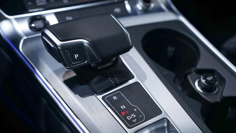 Vehicle Image 36