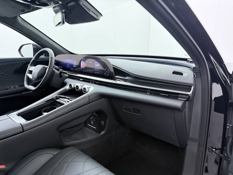 Vehicle Image 39