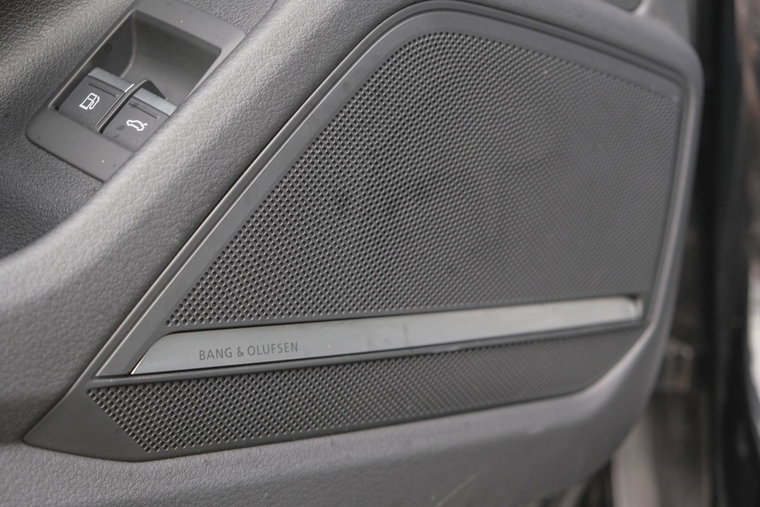 Vehicle Image 35