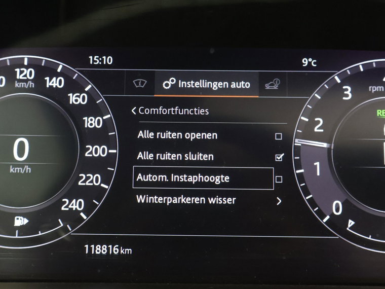 Vehicle Image 32