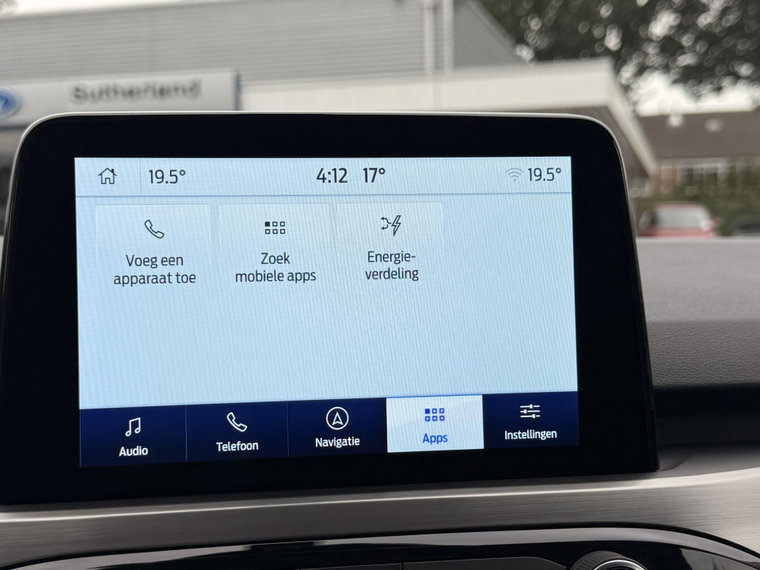 Vehicle Image 17