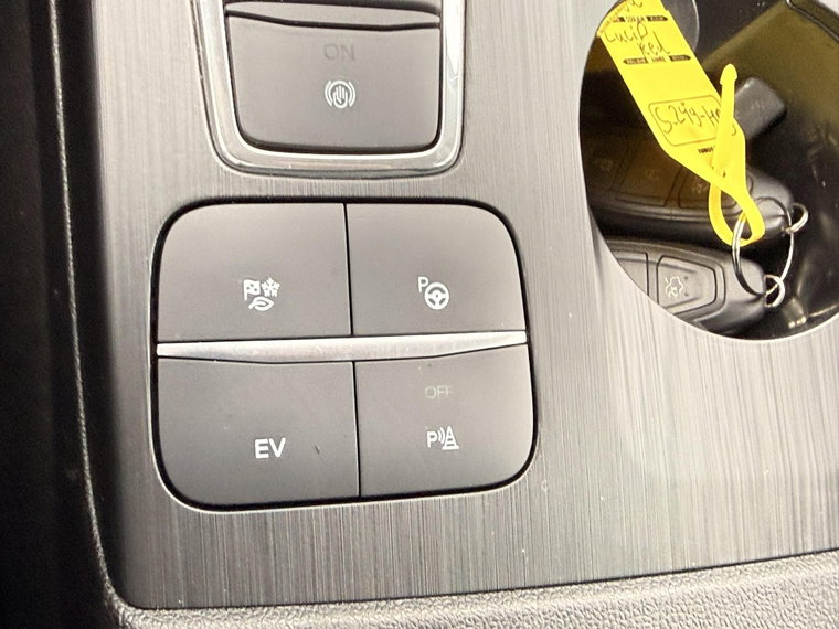 Vehicle Image 26