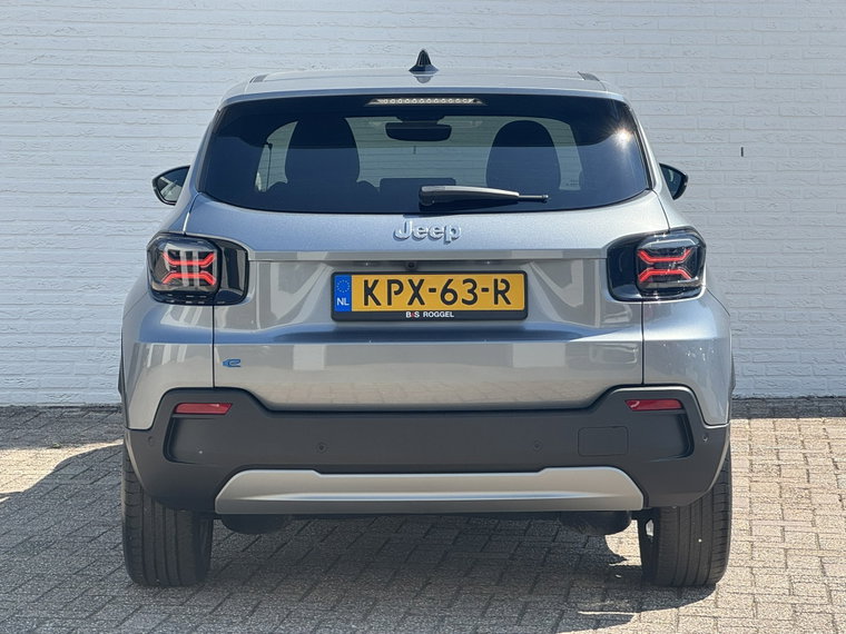 Vehicle Image 24