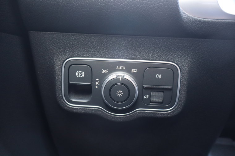 Vehicle Image 37