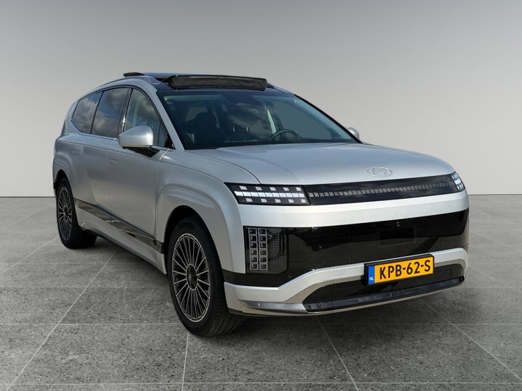 Vehicle Image 7