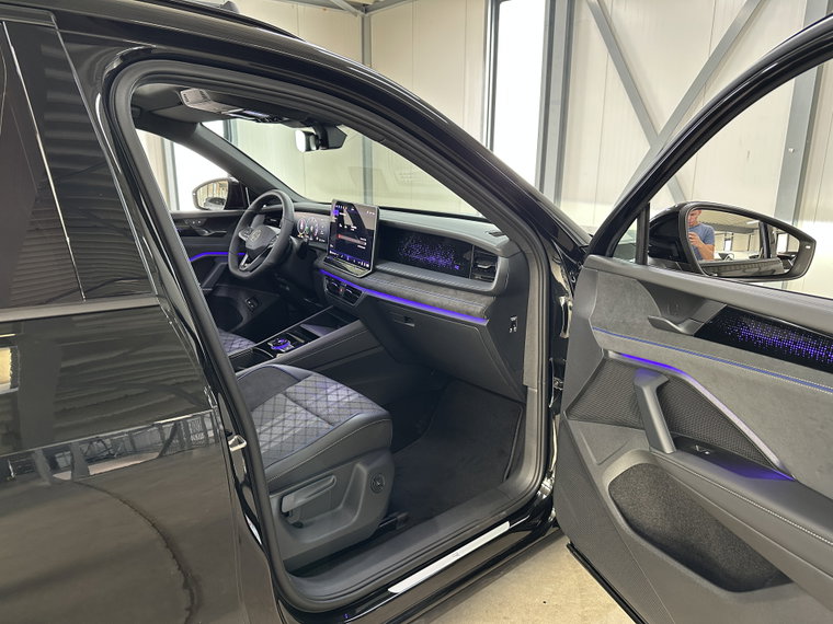 Vehicle Image 41