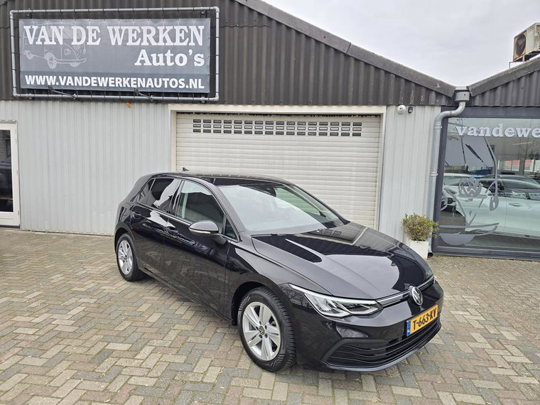 Vehicle Image 8