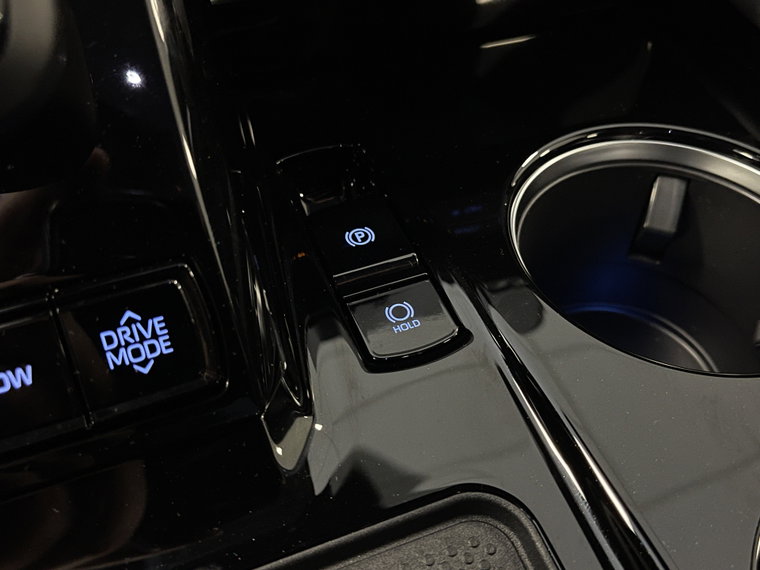 Vehicle Image 32