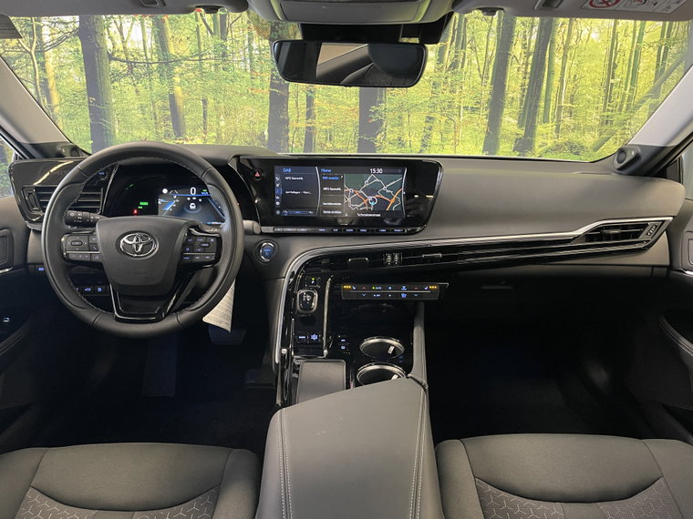 Vehicle Image 11