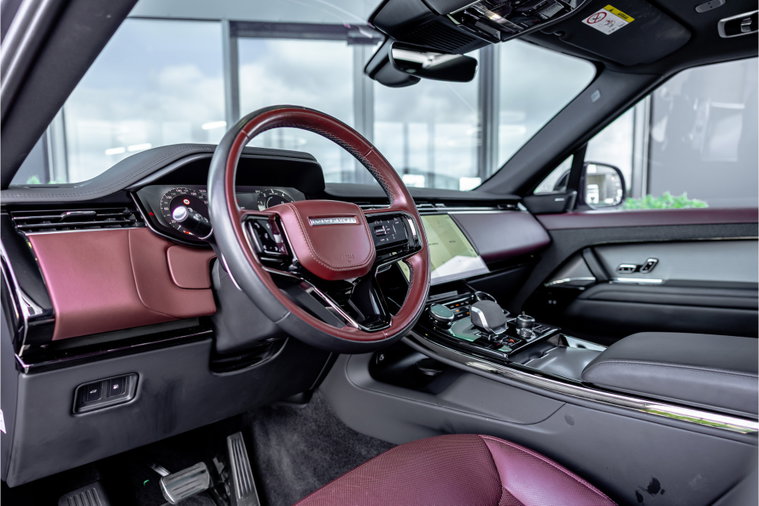Vehicle Image 13
