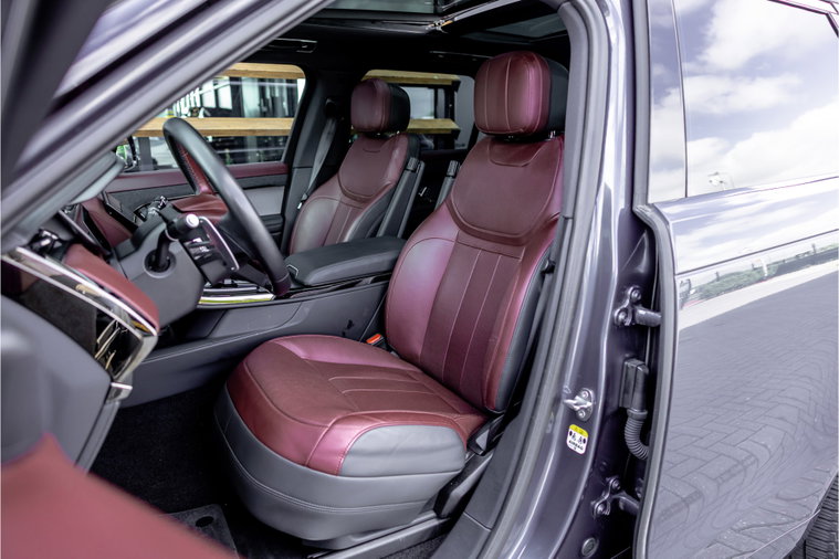 Vehicle Image 8