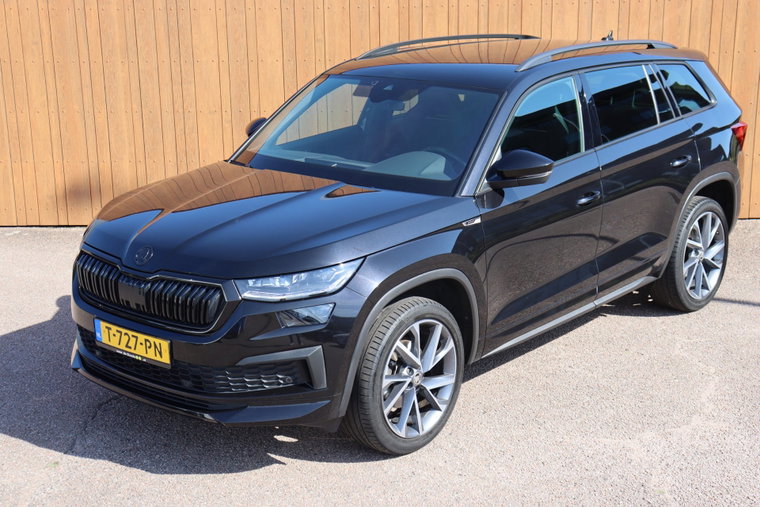 Vehicle Image 6