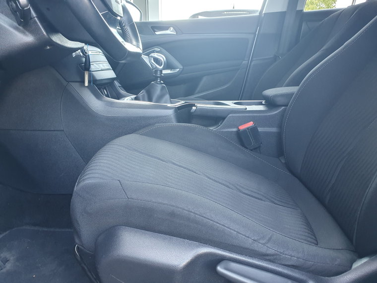 Vehicle Image 45