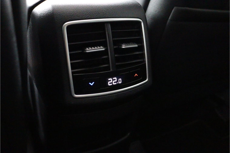 Vehicle Image 40