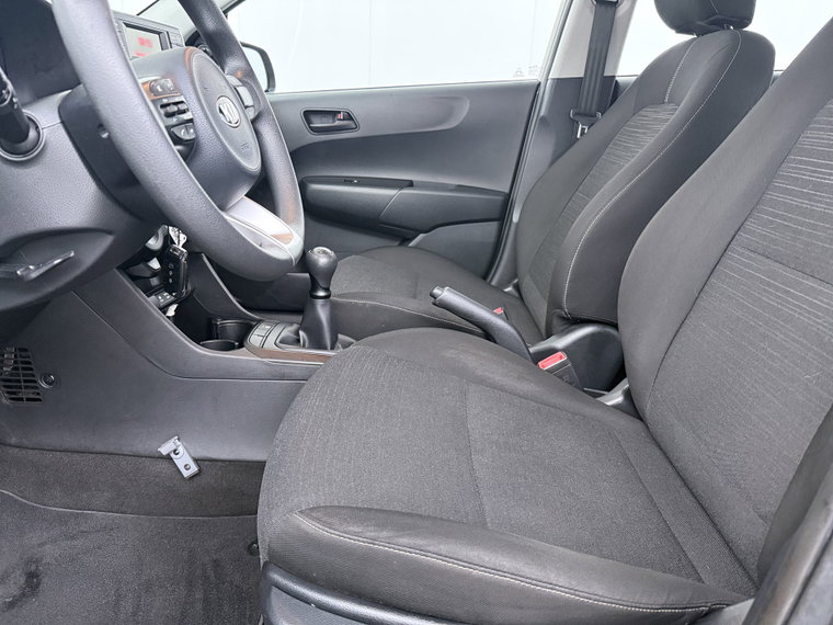 Vehicle Image 19