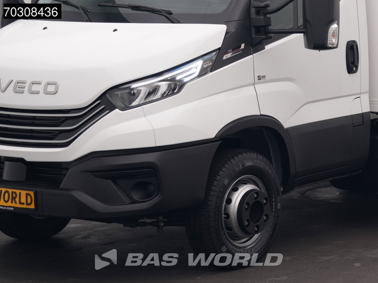 Vehicle Image 47