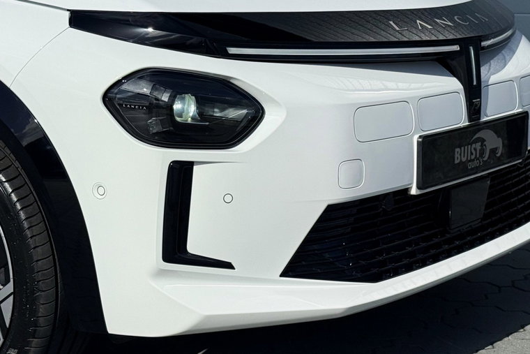 Vehicle Image 37