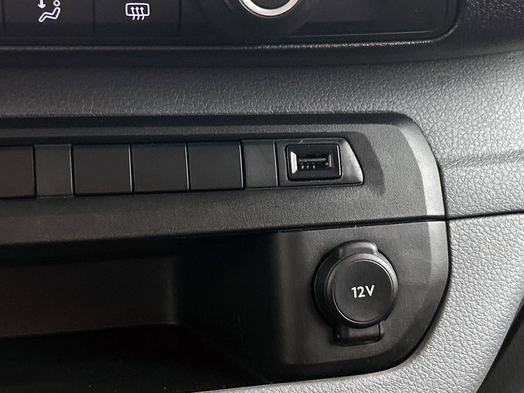 Vehicle Image 29