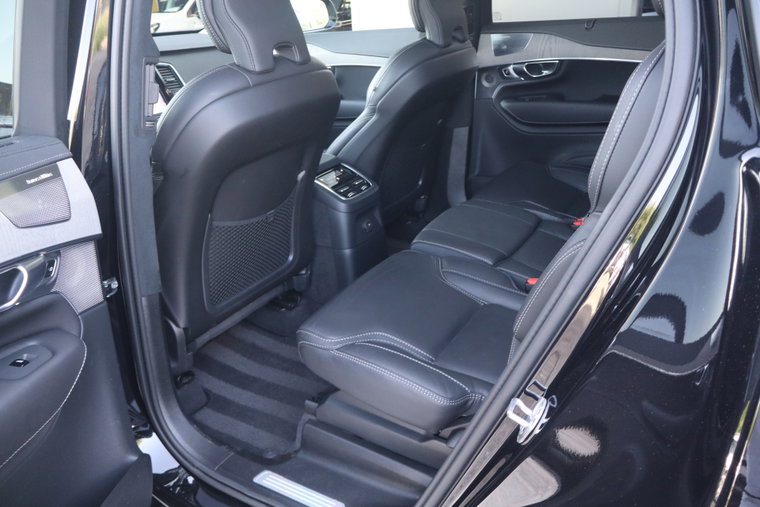 Vehicle Image 40