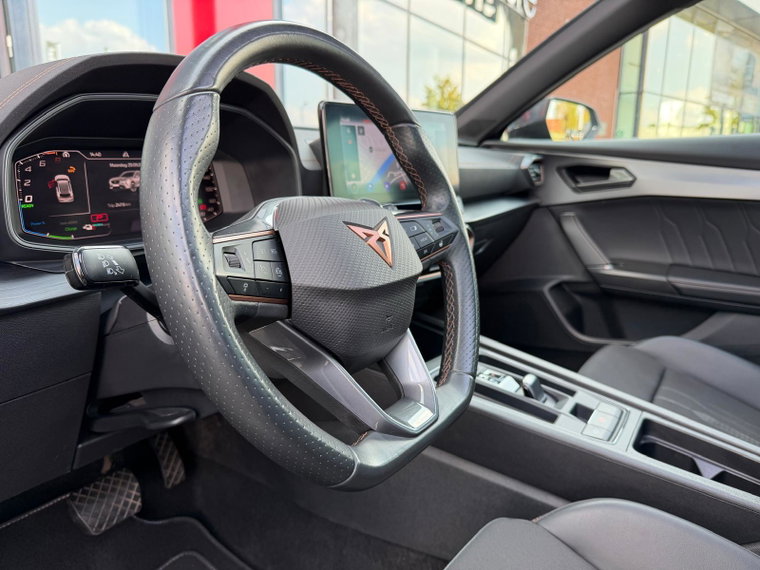 Vehicle Image 21