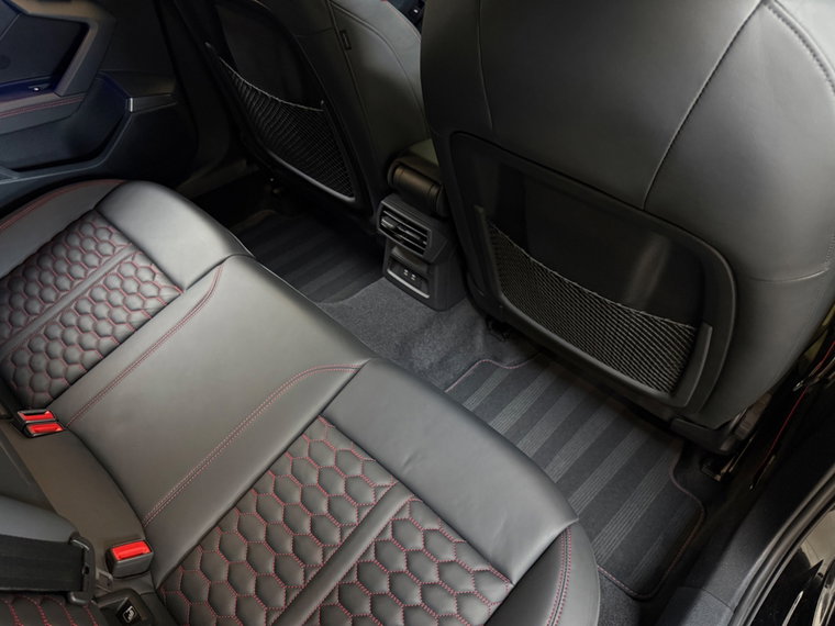 Vehicle Image 36
