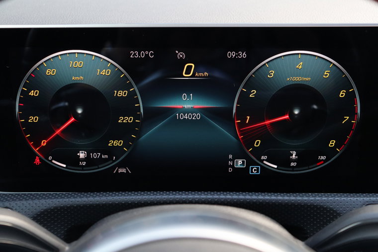 Vehicle Image 9