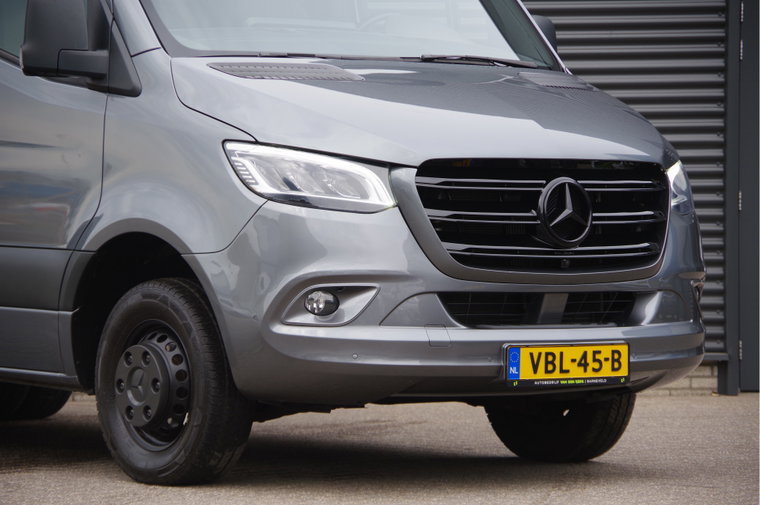 Vehicle Image 39