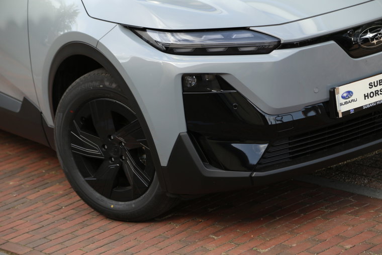 Vehicle Image 23