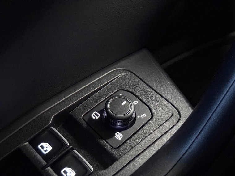 Vehicle Image 51