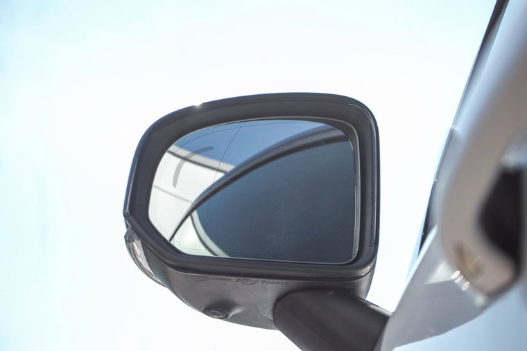 Vehicle Image 37