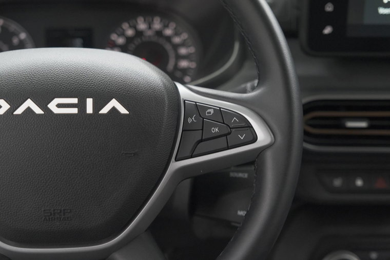 Vehicle Image 37