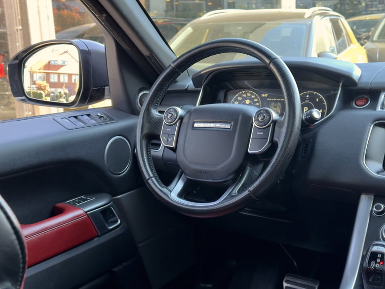 Vehicle Image 32