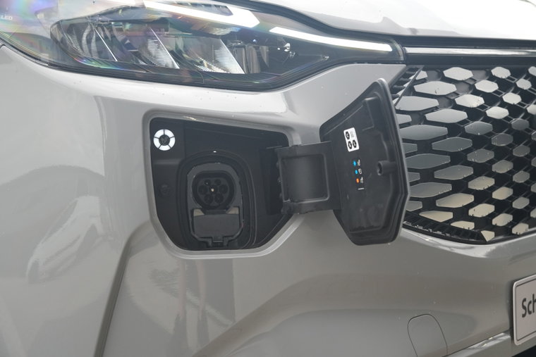 Vehicle Image 30