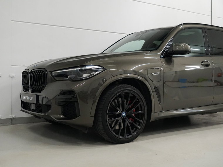 Vehicle Image 40