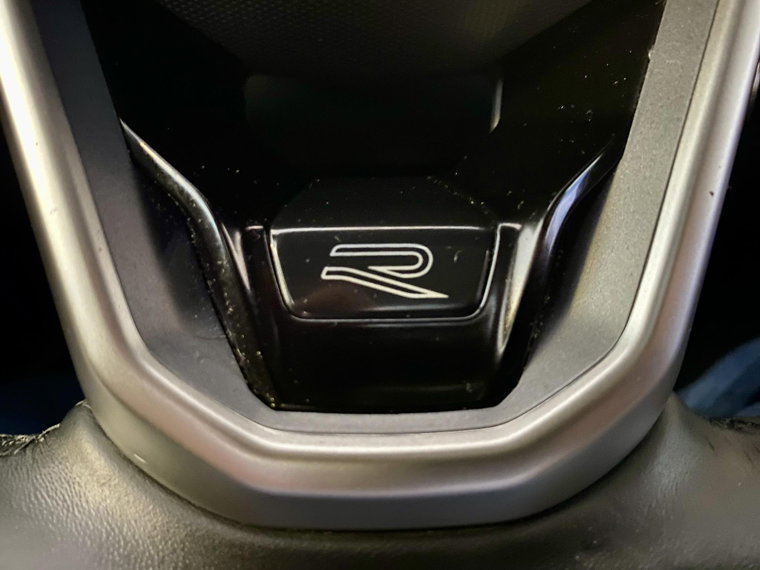 Vehicle Image 38