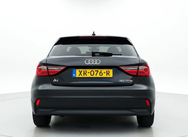 Vehicle Image 6
