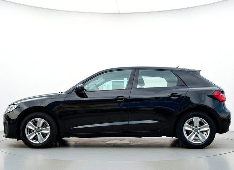 Vehicle Image 7