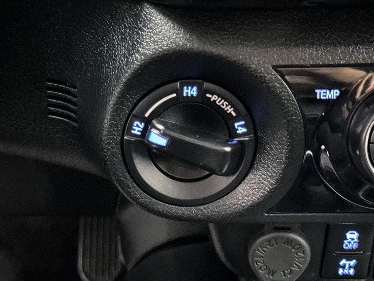 Vehicle Image 34