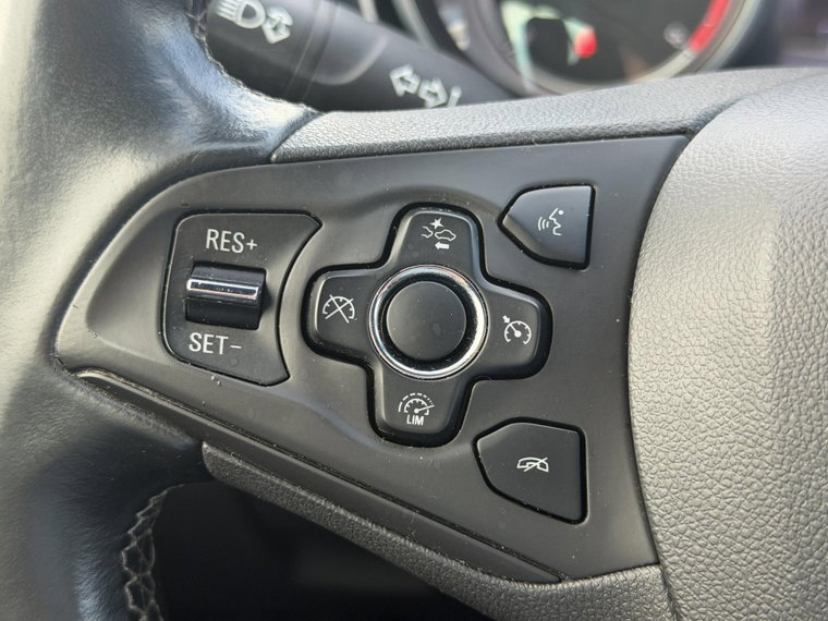 Vehicle Image 29