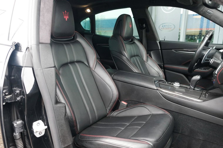 Vehicle Image 12