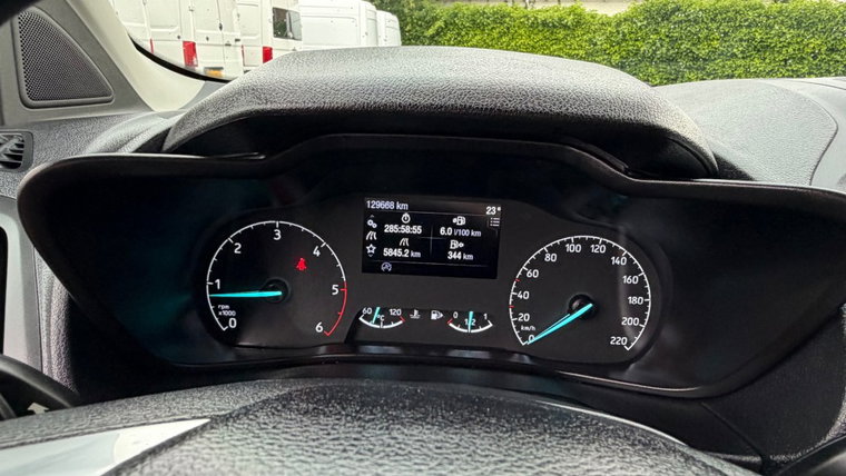 Vehicle Image 24