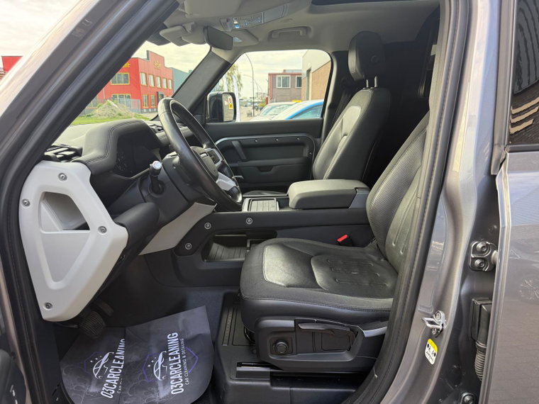 Vehicle Image 17