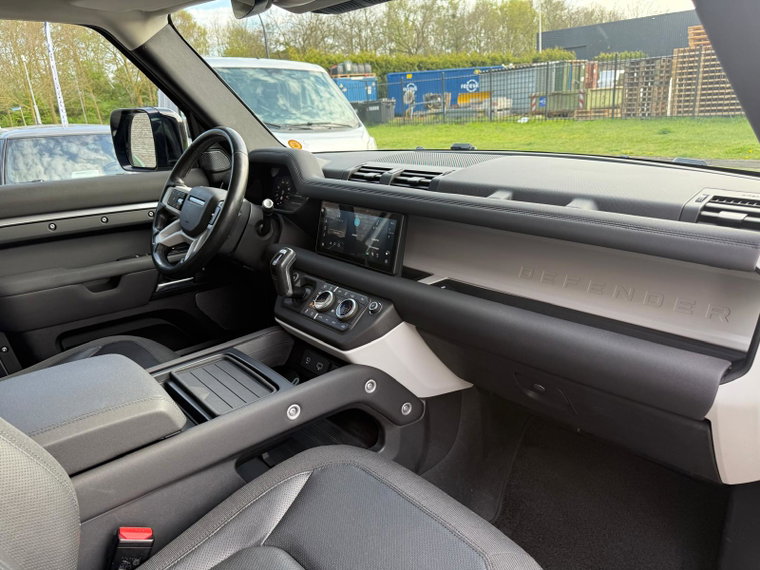 Vehicle Image 31
