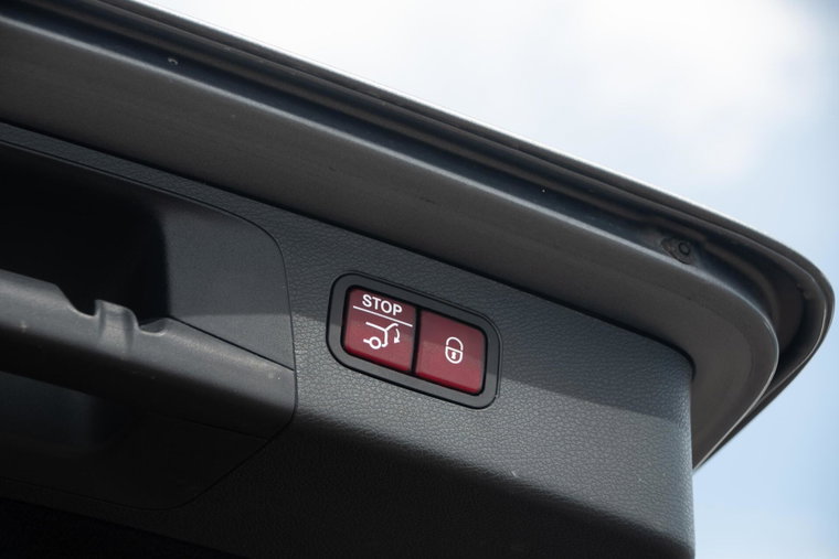 Vehicle Image 22