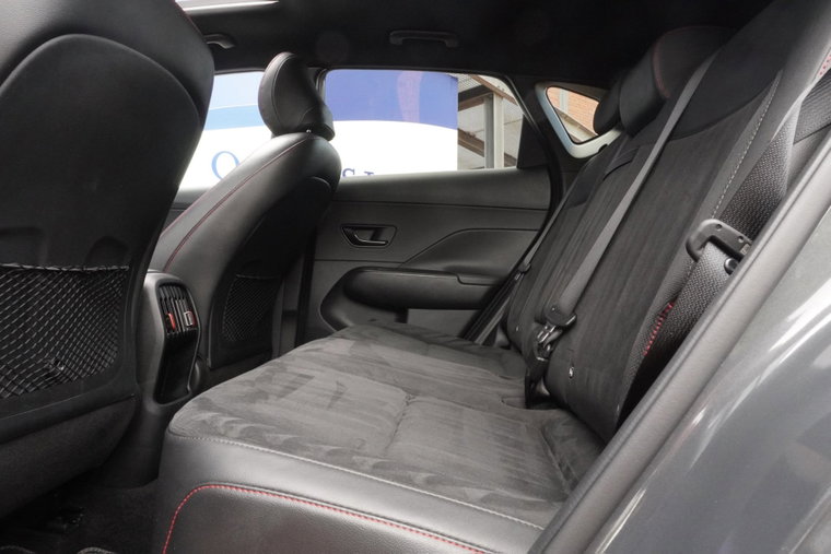 Vehicle Image 42