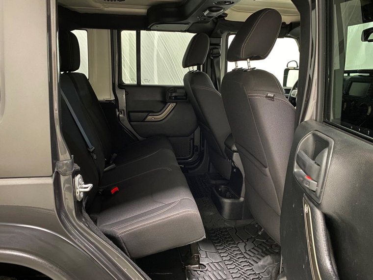 Vehicle Image 36